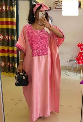 Gant avec foulard en satin riche avec foulard , Décoration avec brillant et motif fourrure